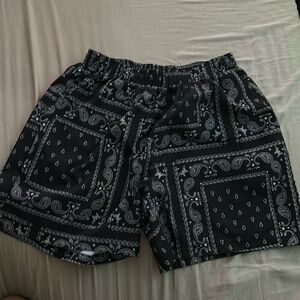 Men’s short, silky feeling, white and black bandana shorts.